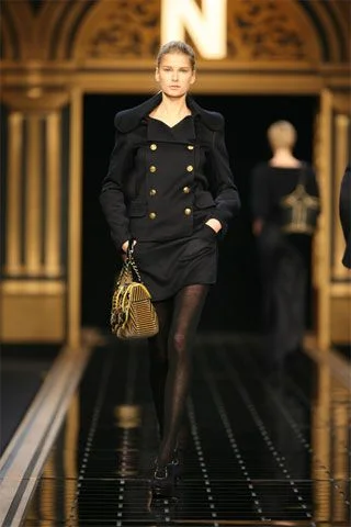Look 18